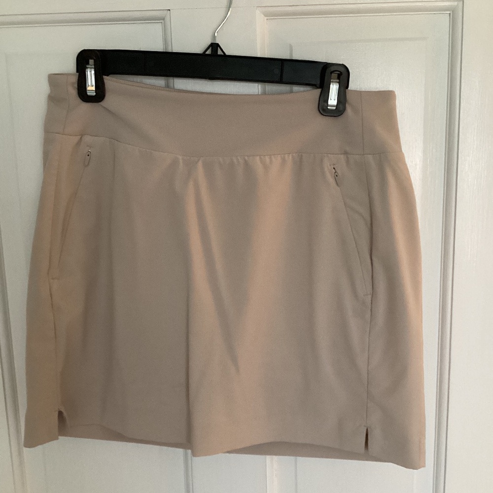 Athleta Brooklyn mid rise skort